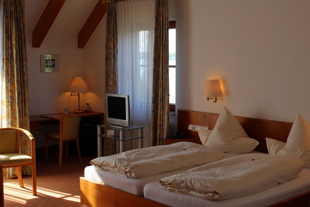Hotel Seewirt Nonnenhorn Eksteriør billede