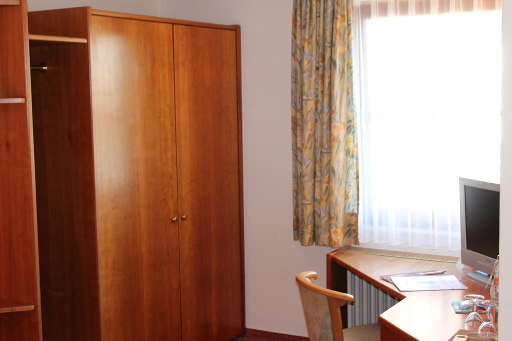 Hotel Seewirt Nonnenhorn Eksteriør billede
